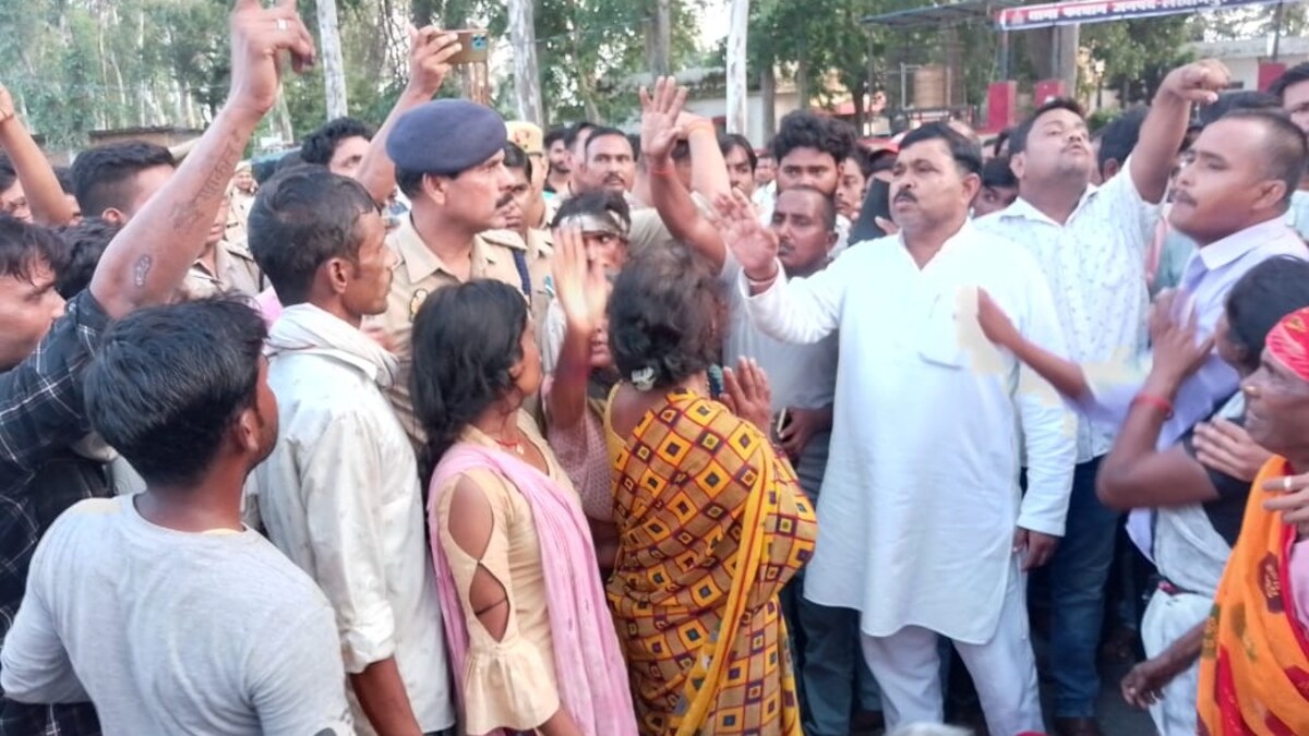 लखीमपुर में पुलिस ने दलित किशोर को थाने में 5 दिन रखा, छोड़ते ही हुई उसकी मौत, आखिर क्या हुआ? Lakhimpur Kheri