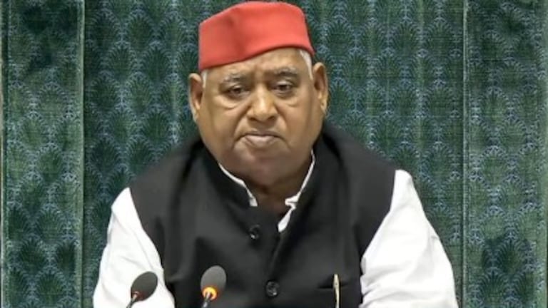 मिल्कीपुर उपचुनाव से पहले बेटे पर हुआ मारपीट का केस तो सांसद अवधेश प्रसाद अलग ही कहानी बता गए Awadhesh Prasad