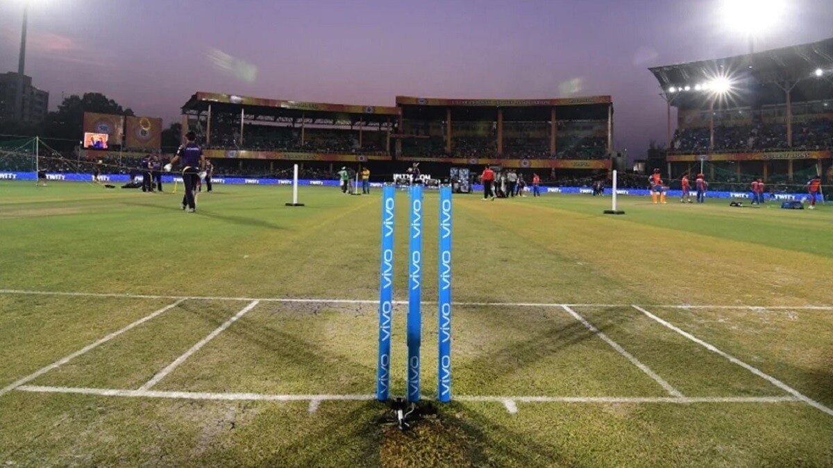 kanpur green park stadium pitch