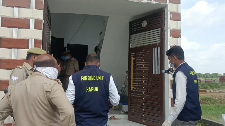 कौसर जहां और उनकी 25 साल की बेटी खुशबू को किसने मारा? हापुड़ में डबल मर्डर से मचा हड़कंप Hapur News