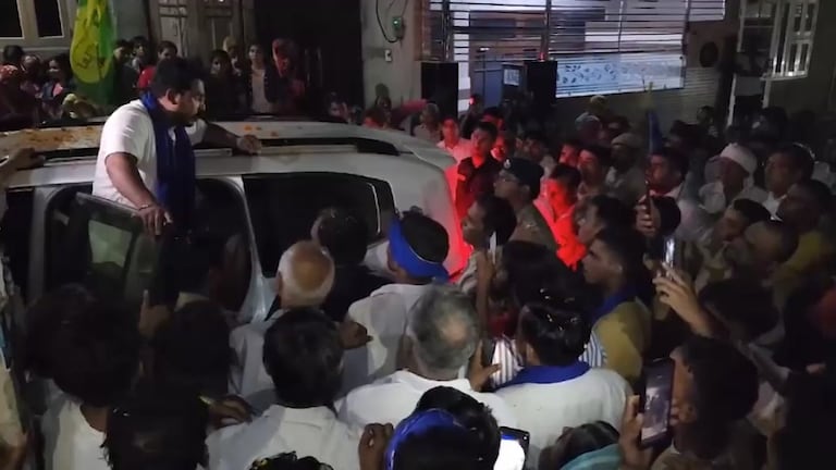 हरियाणा में चुनाव प्रचार के दौरान चंद्रशेखर की गाड़ी पर हमला, नगीना सांसद बोले- छोड़ूंगा नहीं... Attack on Chandrashekhar Azad