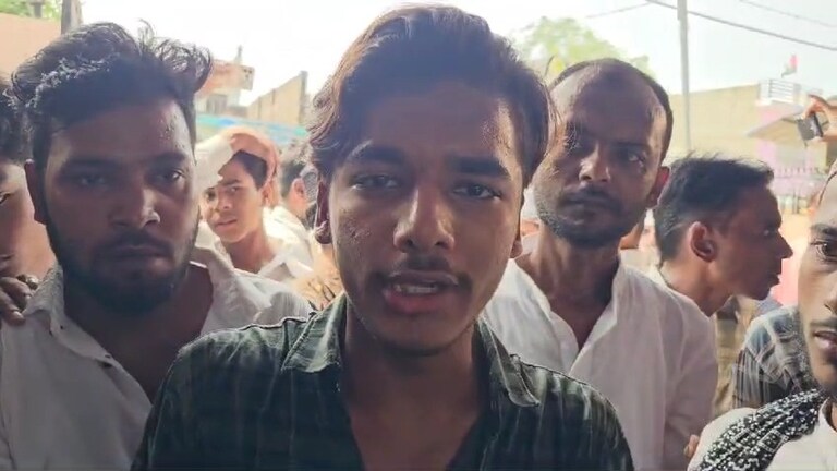 '80 करोड़ को पैर की नोंक पर रखता हूं', श्रावस्ती के अराफात ने कही ये बात तो मचा बवाल Shravasti News