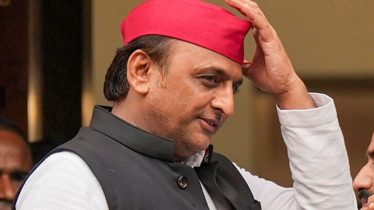 अपने गढ़ यूपी से दूर जम्मू-कश्मीर में चुनाव लड़ने पहुंचे थे अखिलेश यादव, अब नतीजों में ऐसा रहा हाल UP Tak