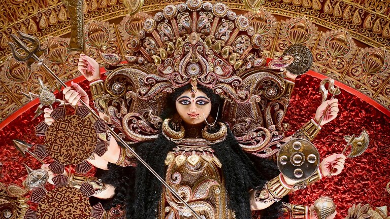 नवरात्र के छठे दिन इस विधि से करें मां कात्यायनी की पूजा, नोट करें प्रिय भोग और पुष्प UP Tak