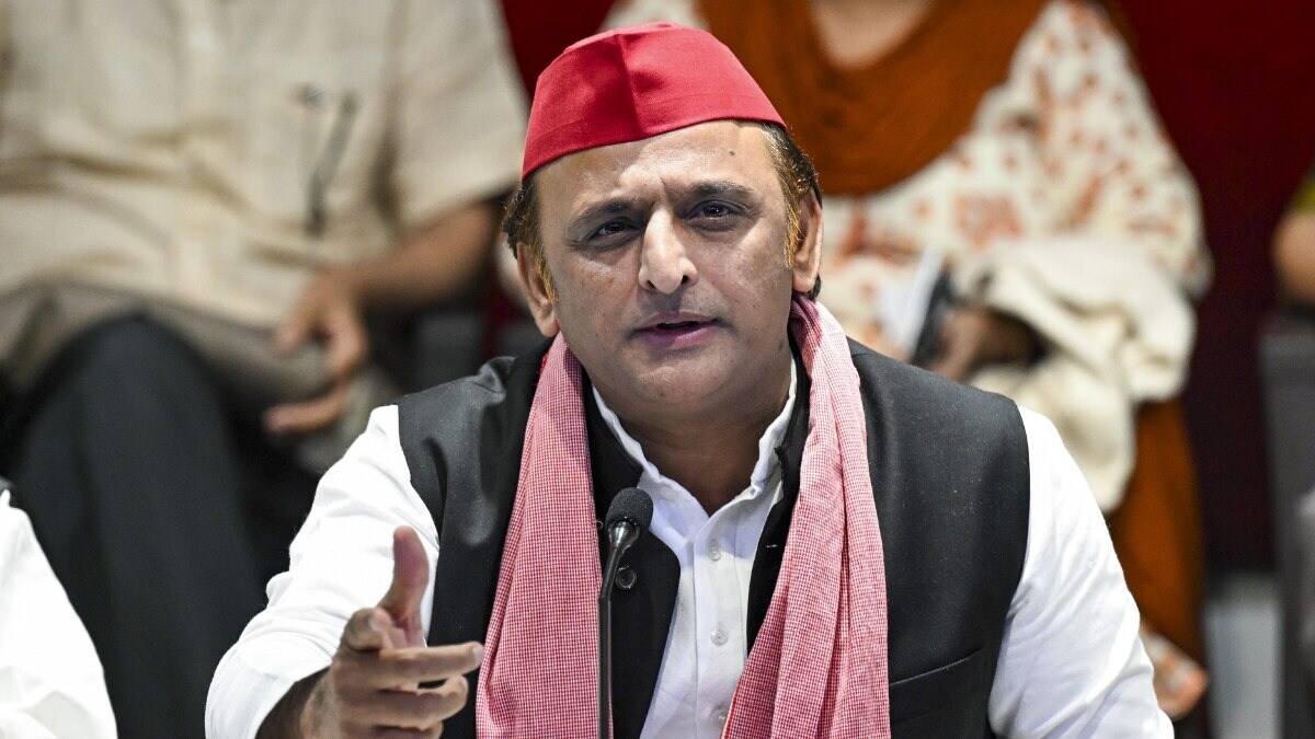 यूपी उपचुनाव की 10 सीटों में 6 पर सपा ने उतारे उम्मीदवार, इतने दलित और मुस्लिम को दिया टिकट तस्वीर में अखिलेश यादव