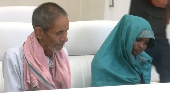 बहराइच हिंसा में मारे गए राम गोपाल मिश्रा के परिवार से मिले CM योगी, पिता और पत्नी की भावुक तस्वीर आई सामने UP Tak