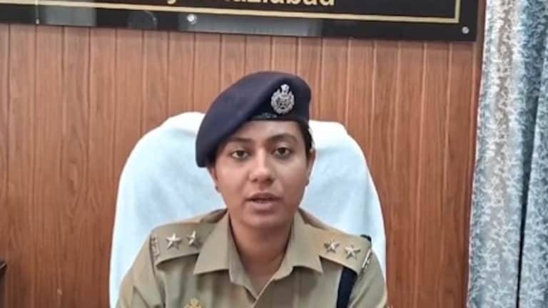 गाजियाबाद में पेशाब से आटा गूंथने वाली मेड रीना के बारे में ACP लिपि नगायच ने क्या बताया? Ghaziabad Maid Viral Video
