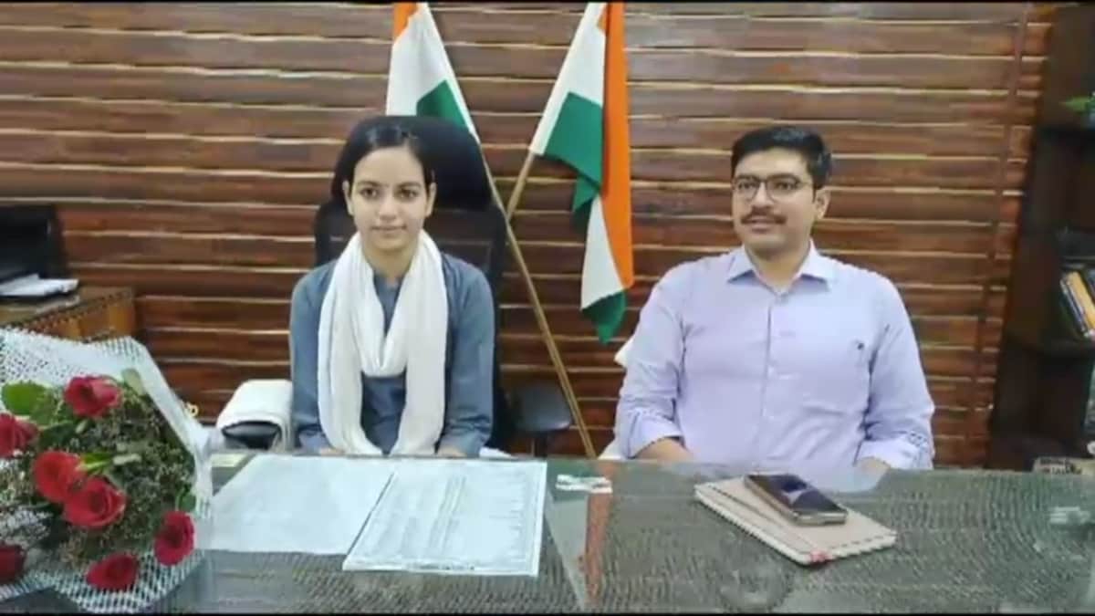 कौन हैं IAS मनीष बंसल जिन्होंने सहारनपुर में किसान की बेटी यशवी को बनाया एक दिन के लिए डीएम? Saharnpur News