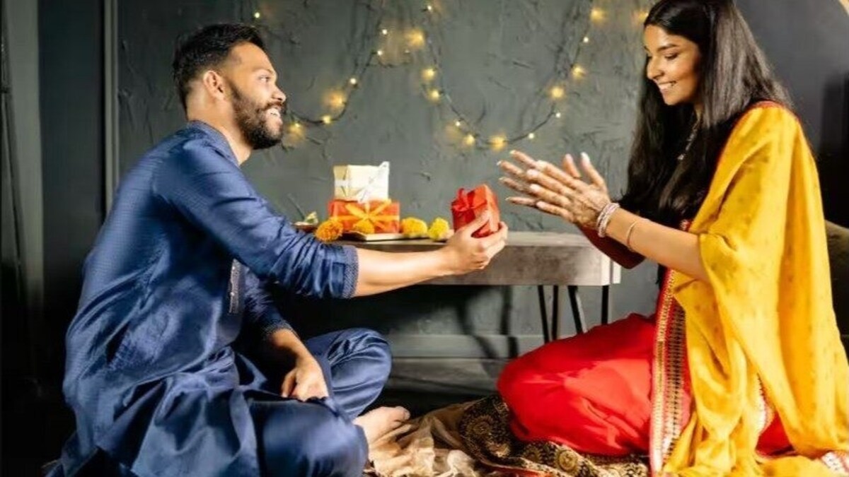 Bhai Dooj 2024: भाई दूज के दिन यमराज के नाम चौमुखा दीपक जलाने की वजह और फायदे जान लीजिए Bhai Dooj Special