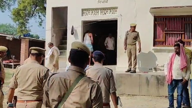 जौनपुर में घर के बाहर मंजन कर रहा था अनुराग यादव, पड़ोसी आया और उसके सिर को धड़ से अलग कर गया Jaunpur News