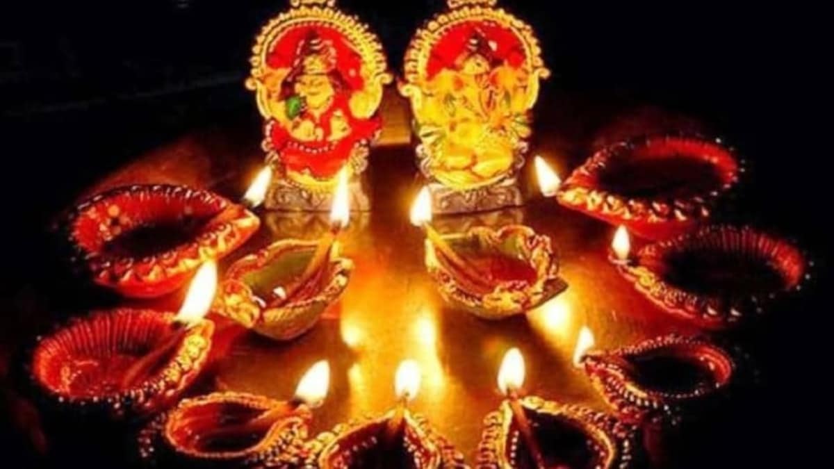 यूपी में दो दिन रहेगी दीपावली की छुट्टी, त्यौहार का प्लान बनाने से पहले नोट कर लें ये तारीख UP Tak