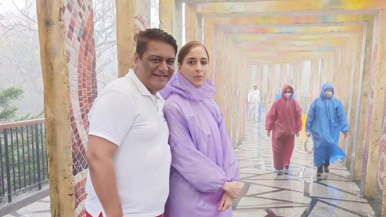 कानपुर के Parle-G बिस्किट कारोबारी संजय श्याम दासानी के घर में लगी आग, पति-पत्नी और नौकरानी सबका दम घुटा Kanpur News