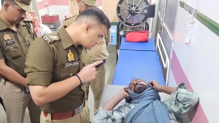 'अगली बार सीने में गोली लगेगी', संभल के SP कृष्ण बिश्नोई ने दी चेतावनी तो बदमाश कान पकड़कर बोला सॉरी Sambhal News