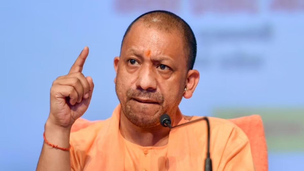 24 साल की फातिमा खान ने वॉट्सऐप पर दी थी CM योगी को धमकी, जानिए उसके साथ क्या हुआ सीएम योगी आदित्यनाथ