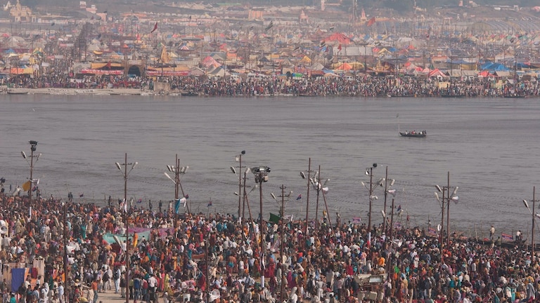 महाकुंभ में घाट, मंदिर या शिविर पहुंचना होगा आसान, मिलेगी गूगल नेविगेशन की ये खास सुविधा UP Tak