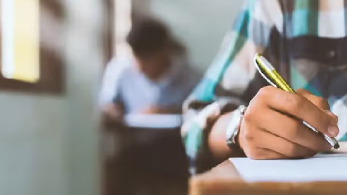 पेपर लीक होने के बाद कैंसिल हुई थी परीक्षा, यूपी में अब RO/ARO एग्जाम की नई डेट आई UP Tak
