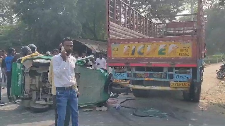 Hardoi Road Accident:हरदोई में भीषण सड़क हादसा! ऑटो और डीसीएम की टक्कर में 10 लोगों की दर्दनाक मौत Hardoi News