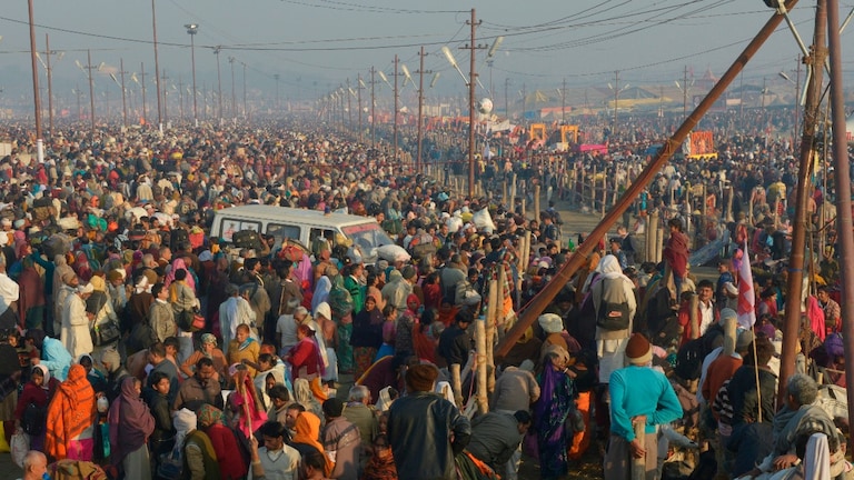 Maha Kumbh 2024: महाकुंभ के दौरान रेलवे स्टेशन पर एफआर कैमरे लगेंगे, ड्रोन से पैनी नजर रखी जाएगी Mahakumbh Prayagraj file pic