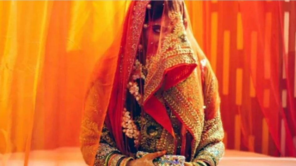 संभल : पति को छोड़ प्रेमी सलीम संग शादी करने गई महिला, दुल्हन बन करती रही इंतजार लेकिन नहीं आई बारात, फिर sambhal News