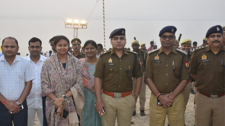 गाजीपुर के 'कप्तान' ईरज राजा ने बताया कैसा बीता उनका छठ त्योहार, SP ने कही इमोशनल बात Ghazipur News