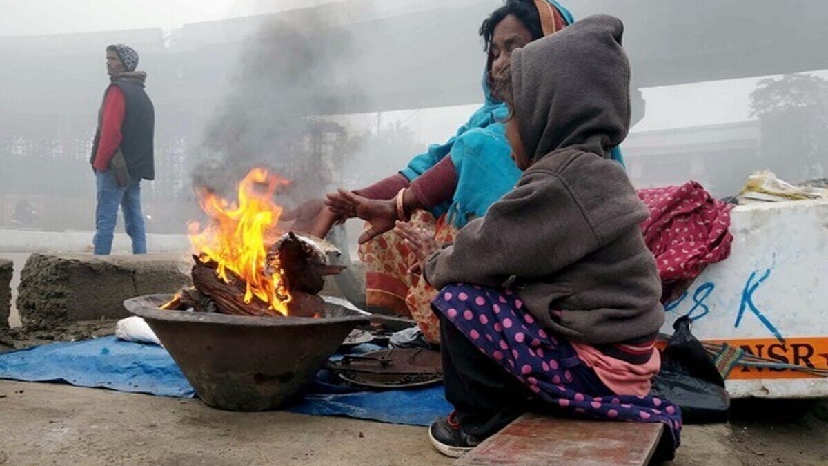 UP Weather Update: यूपी में दिन पर दिन करवट ले रहा मौसम, अब IMD ने ठंड को लेकर दिया ये लेटेस्ट अपडेट UP Weather Update