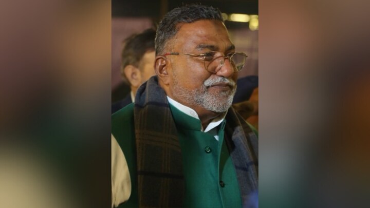 मीरापुर उपचुनाव में सपा प्रत्याशी सुंबुल राणा के ससुर कादिर की कार क्यों हुई जब्त? वजह कर देगी हैरान कादिर राणा.