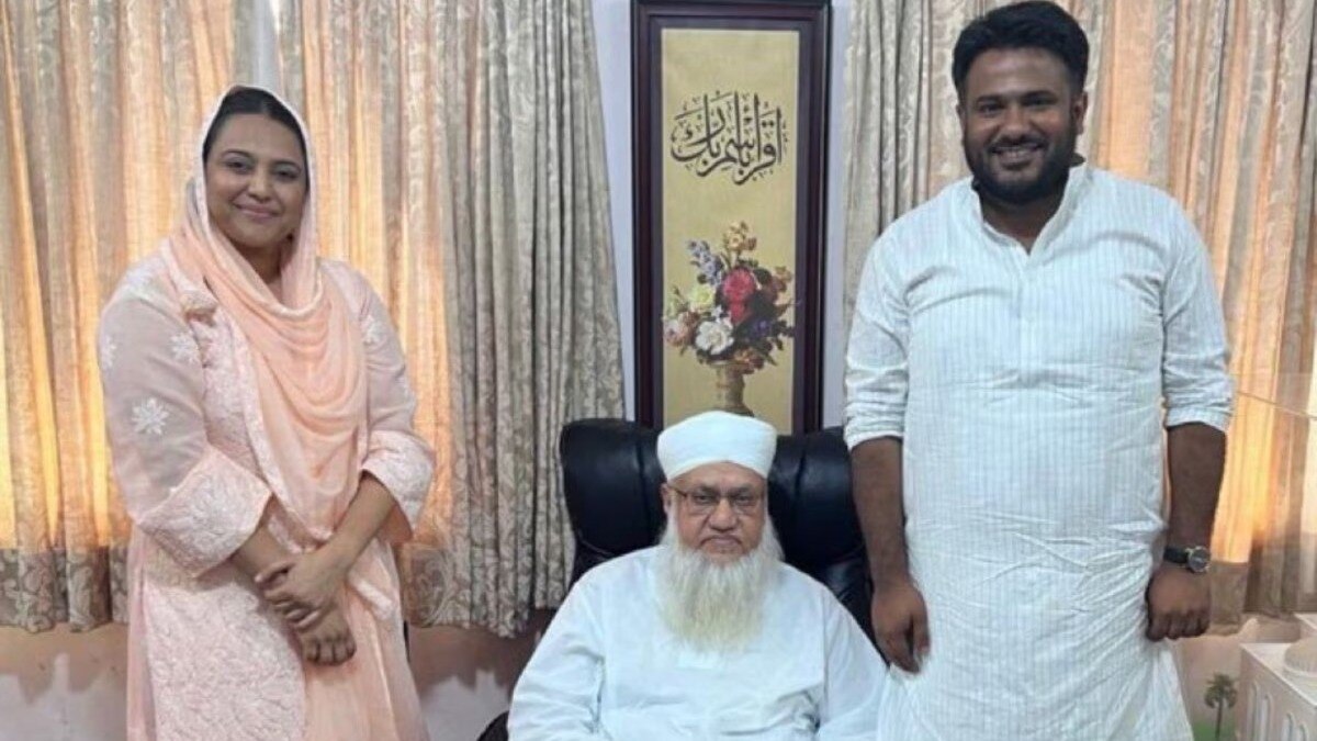 चुनाव के बीच वायरल हो रही स्वरा भास्कर की ये तस्वीर, बरेली से है इनके पति फवाद का कनेक्शन swara bhaskar meets maulana sajjad nomani