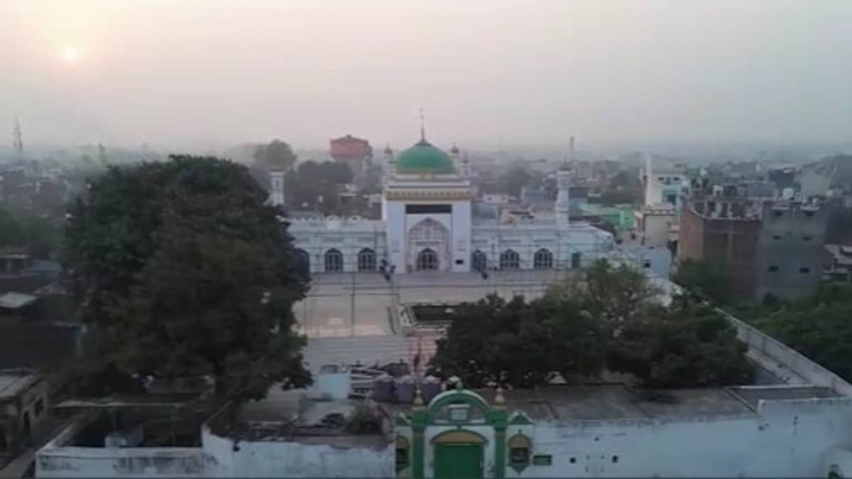 जुम्मे की नमाज से एक दिन पहले संभल जामा मस्जिद के लाउडस्पीकर से हुआ ये ऐलान, ग्राउंड पर क्या चल रहा? Sambhal Jama Masjid, Sambhal News, Sambhal