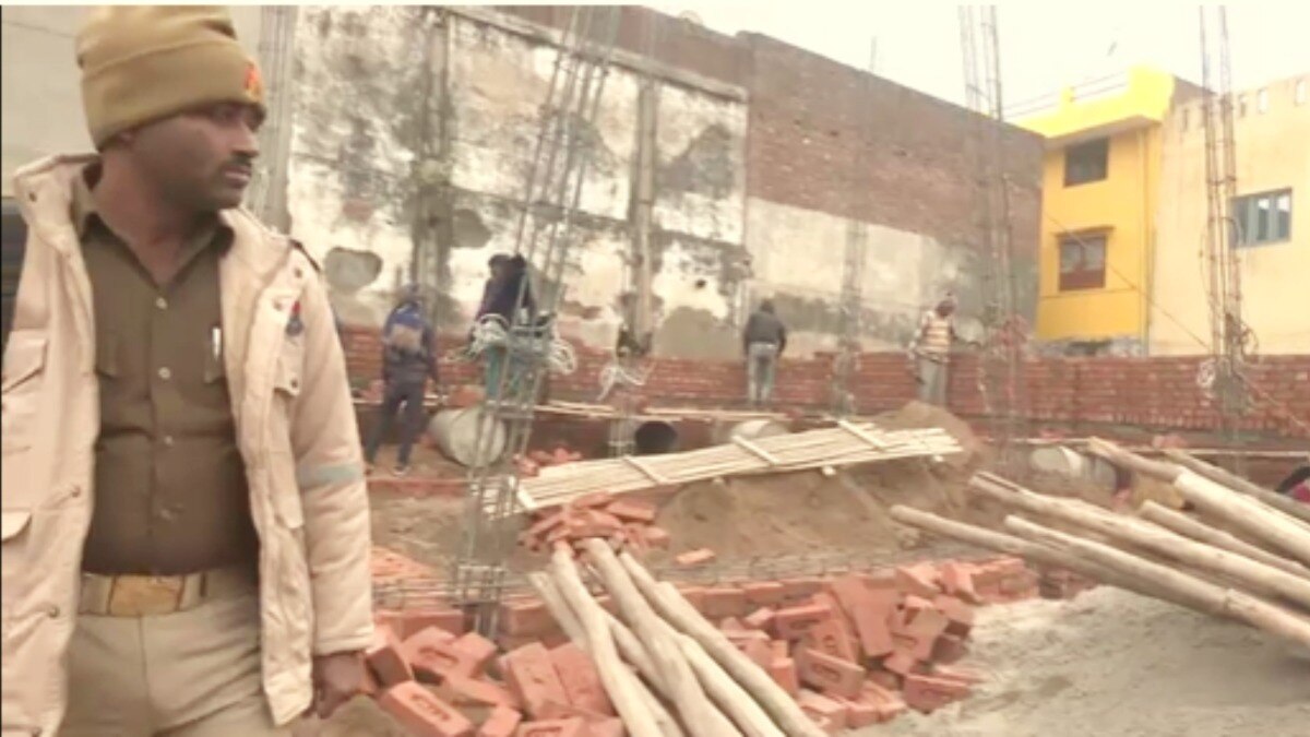 Sambhal, Sambhal News, Sambhal Police, Sambhal Jama Masjid, Sambhal Police Chowki, History of sambhal, संभल, संभल न्यूज, संभल पुलिस, यूपी पुलिस, संभल जामा मस्जिद, पुलिस चौकी