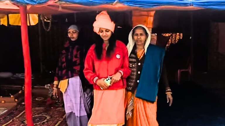 महाकुंभ में 13 साल की राखी का संन्यास हुआ वापस, महंत कौशल गिरी पर हो गया एक्शन, पूरी कहानी जानिए Prayagraj Mahakumbh News