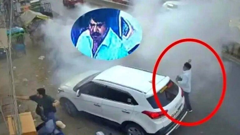 नाम बदलकर दुबई भाग गया अतीक का बमबाज साथी गुड्डू मुस्लिम? सैयद वसीमुद्दीन के नाम से बना पासपोर्ट! प्रयागराज: बम फेंकते कैमरे में कैद हुआ था गुड्डू मुस्लिम