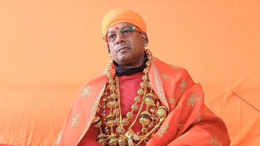Maha Kumbh golden baba