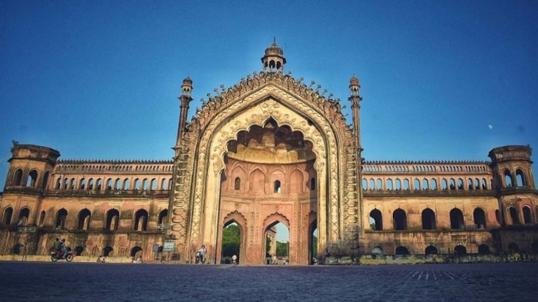 24 जनवरी को क्यों मनाया जाता है उत्तर प्रदेश का स्थापना दिवस? कंपीटिटिव एग्जाम में पूछा जाता है ये सवाल, जान लीजिए जवाब UP Tak