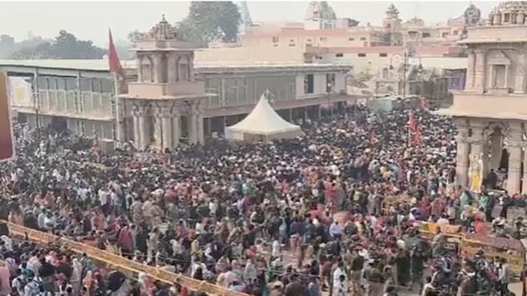 महाकुंभ का राम नगरी पर बड़ा असर! पूरी अयोध्या लाखों राम भक्तों से पटी, भारी भीड़, 2 की मौत हुई Ayodhya, Ayodhya News, Ayodhya Ram Mandir, Ram Mandir News, Maha Kumbh, UP News