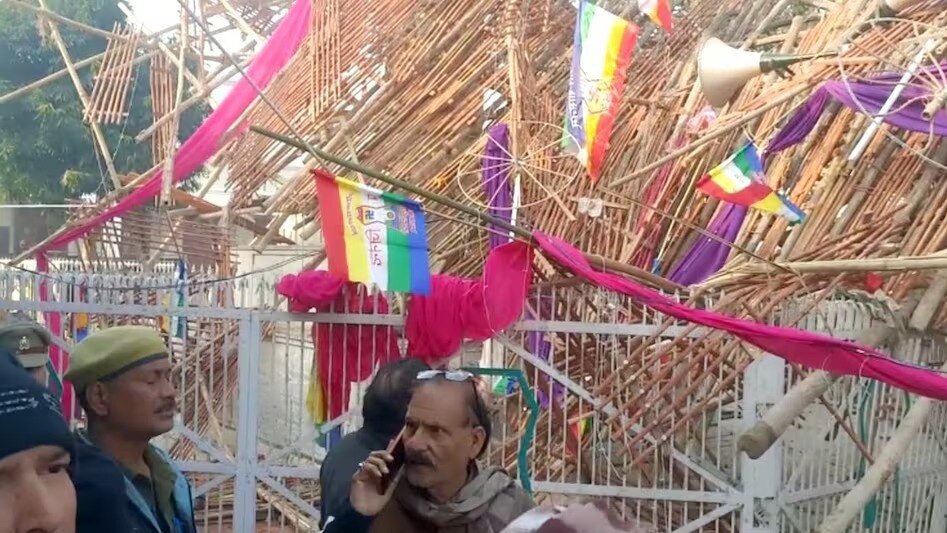 Uttar Pradesh,stampede, Nirvana Laddu Parv, Baghpat, Yogi Adityanath, Baghpat Jain festival tragedy, Baghpat stage collapse incident, Nirvana Laddu Parv stage collapse, Baghpat