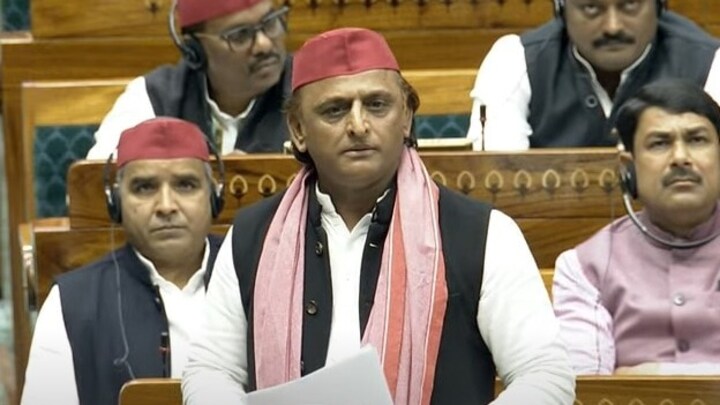 महाकुंभ भगदड़ को लेकर संसद में बरसे अखिलेश, पूछा- सरकार बताए शव कहां फेंके गए Akhilesh Yadav