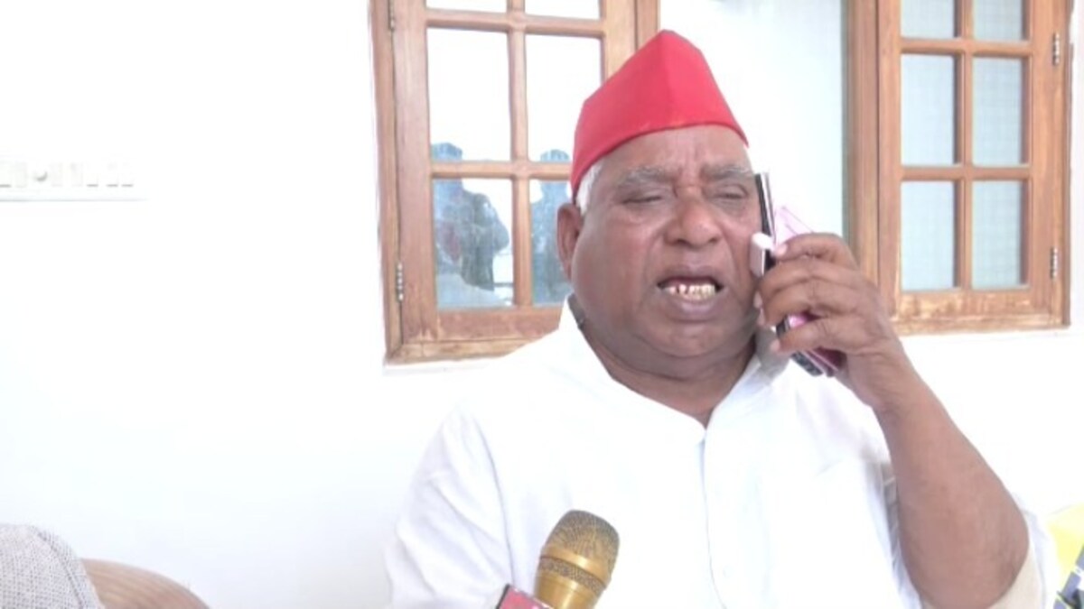 'SDM ने 20 मिनट तक डाला वोट, पूरा मिल्कीपुर लूटा जा रहा है...'! अवधेश प्रसाद ने ये किसे लगा दिया फोन? Awdhesh Prasad