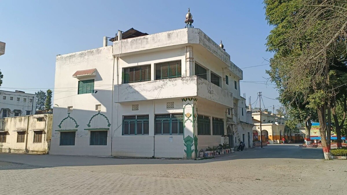 Saharanpur, Saharanpur News, Saharanpur DM, Saharanpur DM office Masjid, Saharanpur Masjid, UP News, UP Viral News, Saharanpur Viral News