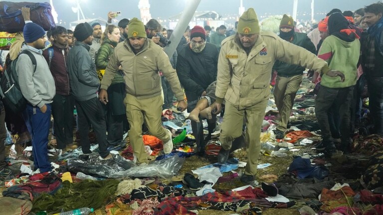महाकुंभ भगदड़ के बाद कितने लोग लापता हुए? प्रयागराज के सुरेश पांडेय पहुंचे हाईकोर्ट, अब तक क्या हुआ? Maha Kumbh, Maha Kumbh News, Kumbh, Kumbh Mela news, Prayagraj, Prayagraj News, allahabad high court, allahabad high court news, mahakumbh stampede, mahakumbh stampede news