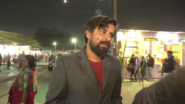 17 लाख के लॉस में हूं, 500 का सामान 100 में बेच रहा...महाकुंभ आए व्यापारी जय को हुआ भारी नुकसान Mahakumbh News