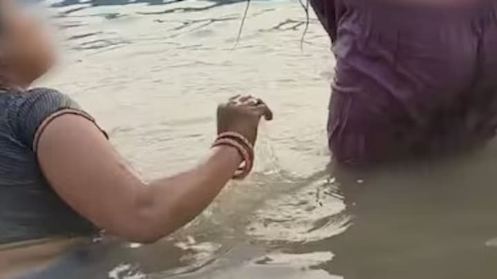 महाकुंभ में नहाती, कपड़े बदलती लड़कियों के फोटो-वीडियो बेचने वालों को ढूंढ लिया गया? पूरे मामले में आया ट्विस्ट Mahakumbh News
