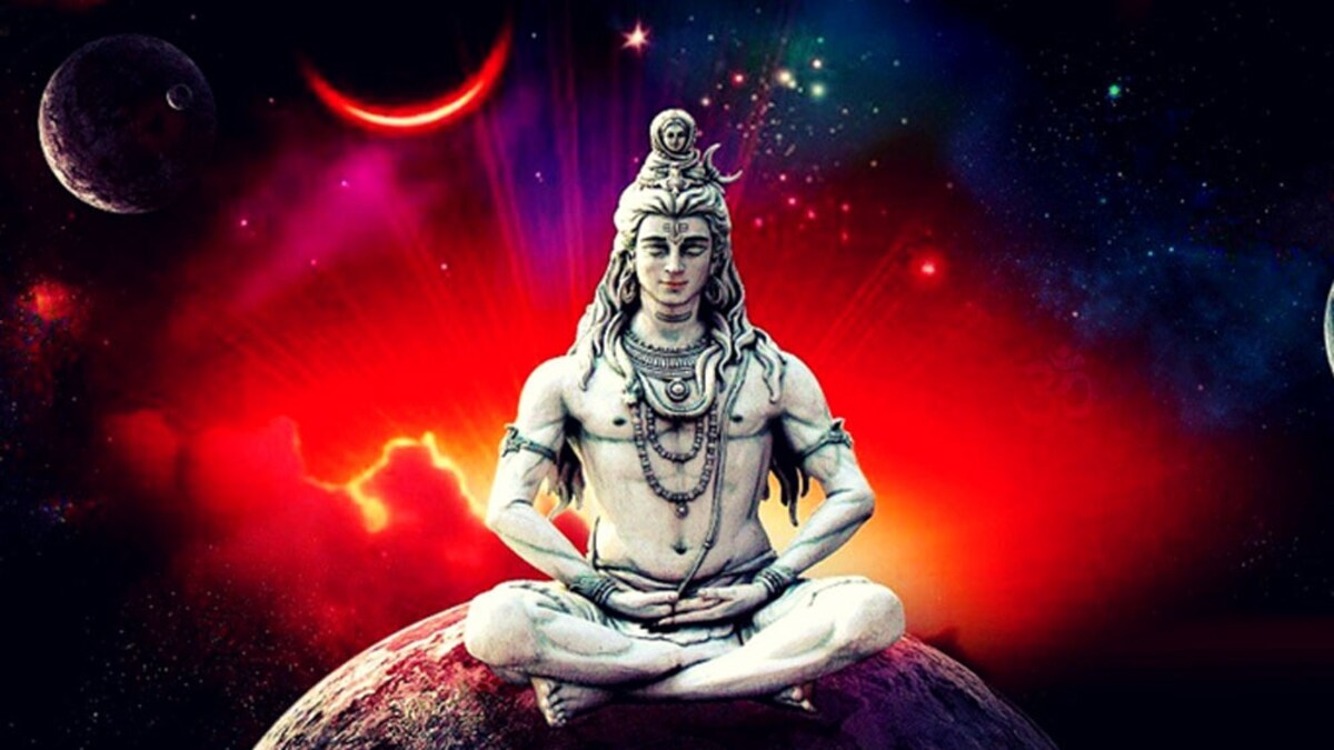 महाशिवरात्रि के दिन शिवलिंग पर अर्पित करें ये 5 चीजें, कभी नहीं होगी धन की कमी! Mahashivratri 2025