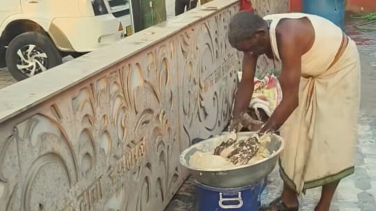 कानपुर: ढाबे पर नाले के पानी से गूंथा जा रहा था आटा? वायरल वीडियो की जांच पुलिस-खाद्य टीम ने की तो ये पता चला Kanpur, Kanpur News, Kanpur Hindi News, Kanpur Viral Video, Kanpur Police, Kanpur Viral news, कानपुर, कानपुर न्यूज, कानपुर वायरल वीडियो, कानपुर हिंदी न्यूज, यूपी न्यूज