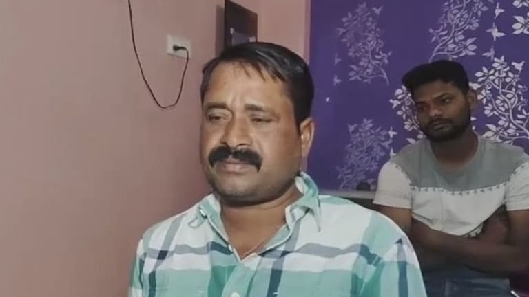 मां के जेवर रखे गिरवी फिर 45 दिन में कमाए 300000000...कहानी महाकुंभ में करोड़ों कमाने वाले पिंटू मल्लाह की Pintu Mallah