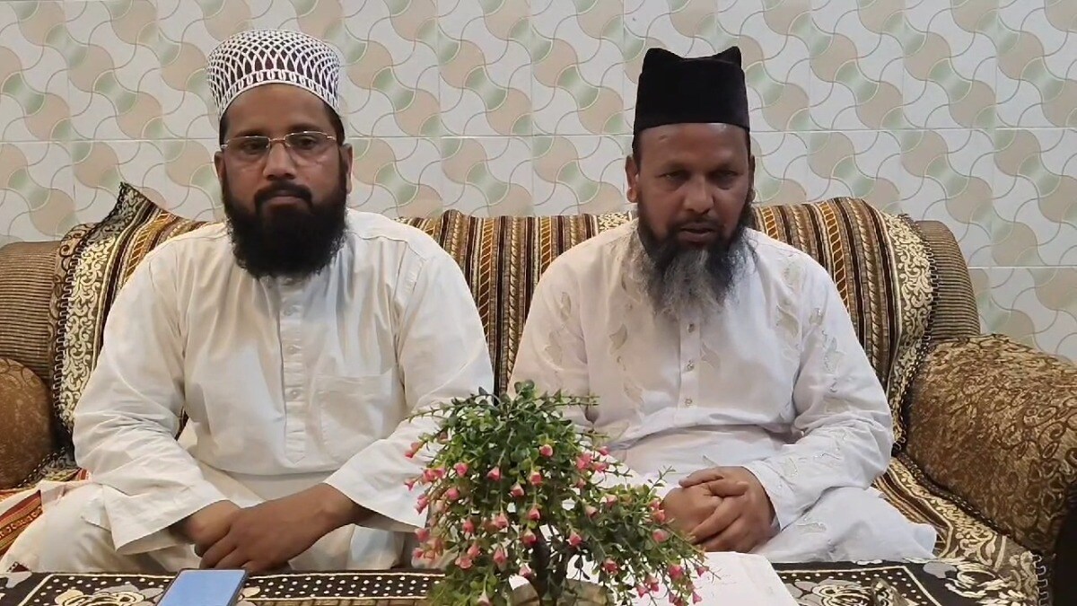 सबकी नजर संभल पर थी उधर उन्नाव शहरकाजी ने होली के दिन जुमे की नमाज की टाइमिंग पर कर दिया बड़ा ऐलान Sambhal, unnao, unnao news, Holi, Namaz, timing in Uttar Pradesh, up news