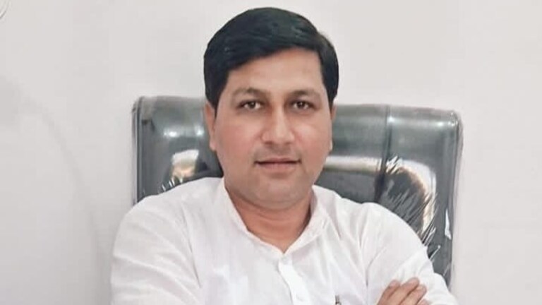 सहारनपुर में BJP नेता योगेश रोहिल्ला ने अपनी पत्नी और 3 बच्चों पर चलाई गोली, तीनों मासूमों की मौत Yogesh Rohilla