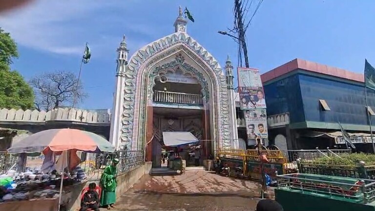 बहराइच में गजनवी के भांजे सैयद सालार मसूद गाजी की दरगाह पर लगने वाले मेले पर छाए अंधेरे के बादल, अब क्या हुआ? Syed Salar Masood Ghazi, bahraich, bahraich News, bahraich Mela, up news