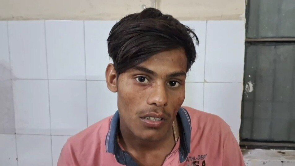 अलीगढ़ में भाभी की तारीफ करने पर पड़ोसी युवक को लेने के देने पड़ गए, उसके साथ जो हुआ उसे कभी नहीं भूल पाएगा Aligarh, Aligarh News, Aligarh Viral News, Aligarh Police, bhabhi, up news, अलीगढ़, अलीगढ़ न्यूज, यूपी न्यूज