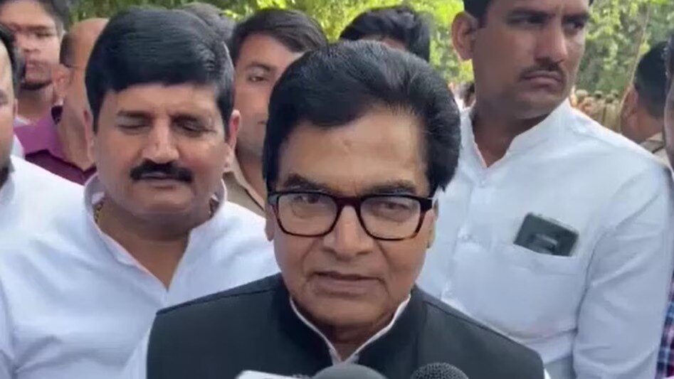 Shivpal Singh Yadav, Shivpal Singh Yadav News, Agra, Agra News, Karni Sena, Karni Sena News, UP News, Ramjilal Suman, शिवपाल सिंह यादव, आगरा, करणी सेना, यूपी न्यूज, राणा सांगा