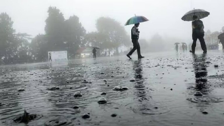 गर्मी से हैं परेशान तो हो जाइए बारिश के लिए तैयार, UP में 3 अप्रैल को इन जिलों में बरसेंगे मेघ UP Rain Update